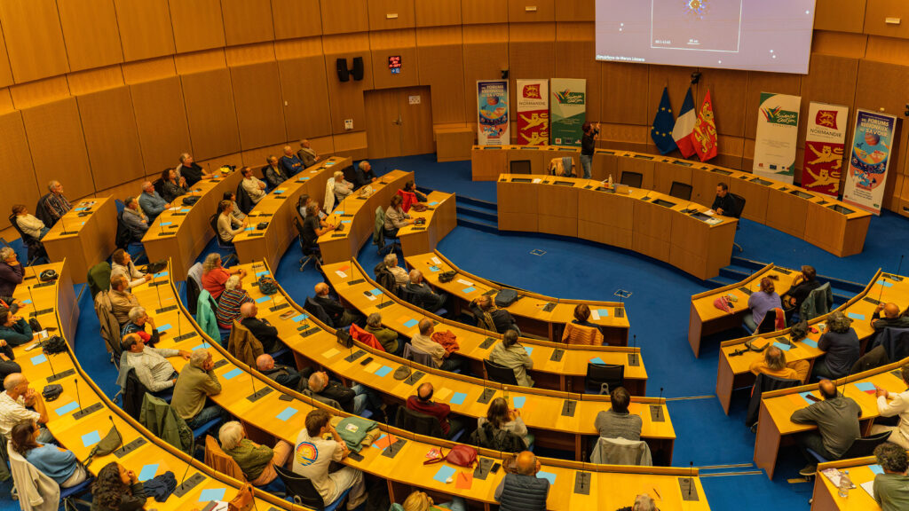 la conférence à l'hotel de régions à Rouen pendant les forums du savoir - Agrandir l'image, fenêtre modale