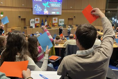 Les lycéens participent à la conférence des forums régionaux du savoir à Rouen - Agrandir l'image 11 sur 12, fenêtre modale
