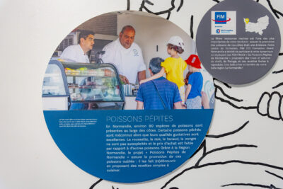 Photo d'un panneau de présentation dans l'exposition "Océan, une plongée insolite en Normandie" - Agrandir l'image 4 sur 6, fenêtre modale