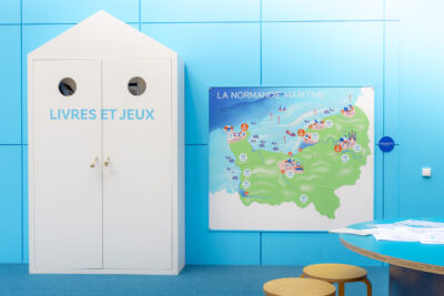 Photo de la fresque murale dans l'exposition "Océan, Une plongée insolite en Normandie" - Agrandir l'image 6 sur 6, fenêtre modale