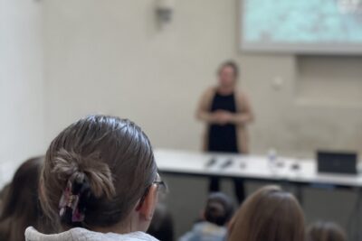 Photo de la Rencontre avec Marie Sciboz à l'Atrium - Agrandir l'image 3 sur 6, fenêtre modale