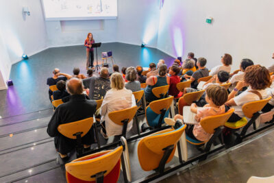 Agrandir l'image 2 sur 20, fenêtre modale