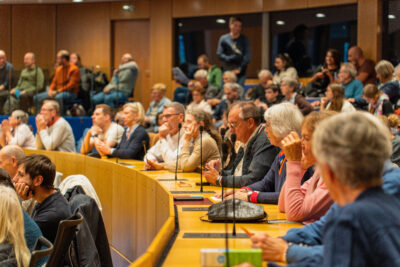 Agrandir l'image 4 sur 16, fenêtre modale