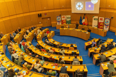 Agrandir l'image 10 sur 16, fenêtre modale